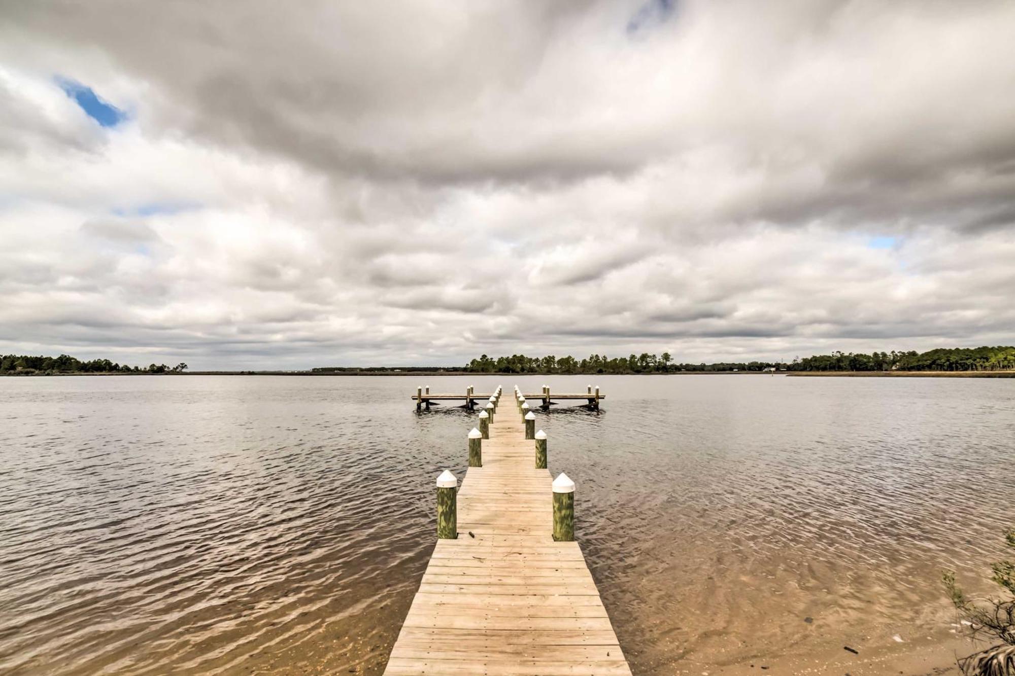 Waterfront Florida Vacation Rental With Boat Dock Milton Esterno foto