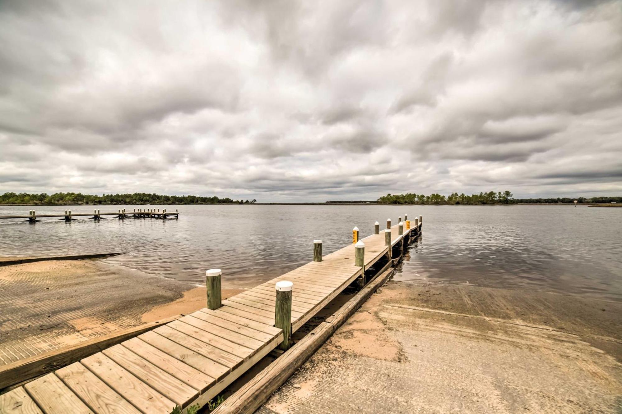 Waterfront Florida Vacation Rental With Boat Dock Milton Esterno foto